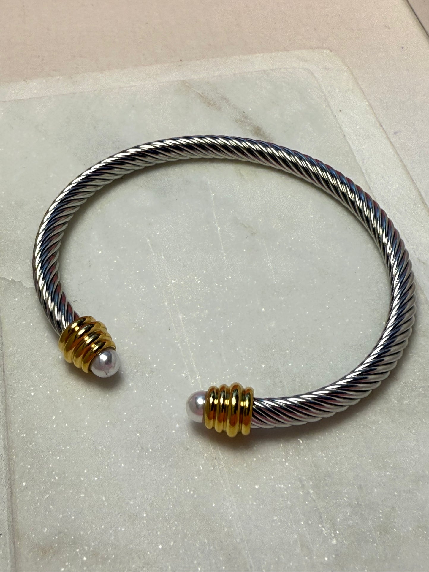 Pearl silver bracelet