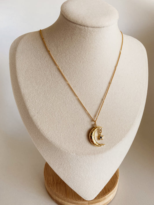 Necklace Super Moon