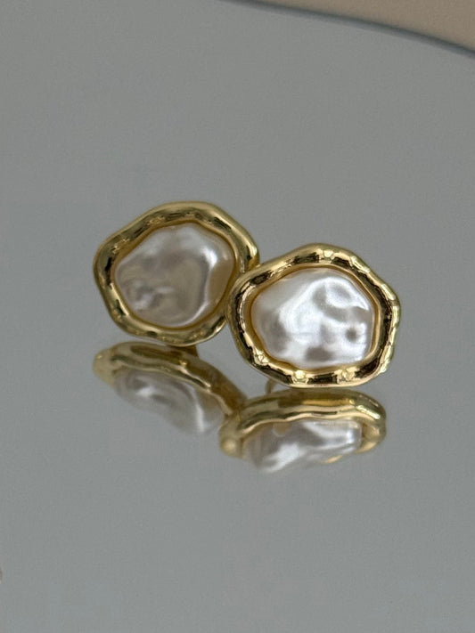 Organic Pearl Earrings