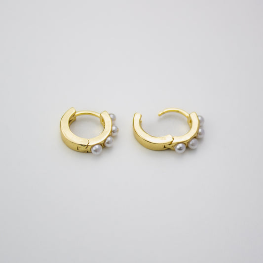 Pearl Earring